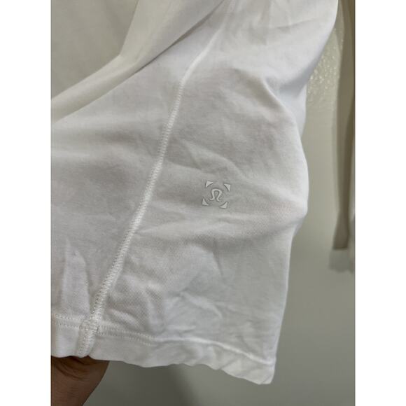 Lululemon 5 Year Basic Activewear T-Shirt M Capsule Run Workout Gym Hike Casual - Picture 9 of 15